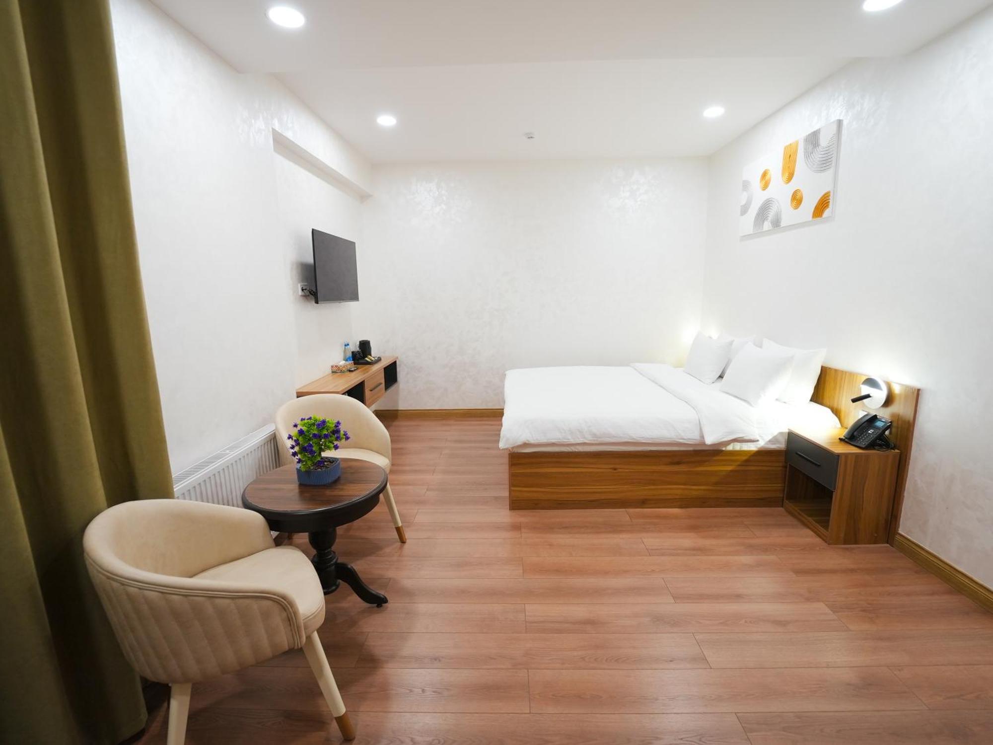 Avant Express Hotel Pool&Spa Ташкент Екстериор снимка